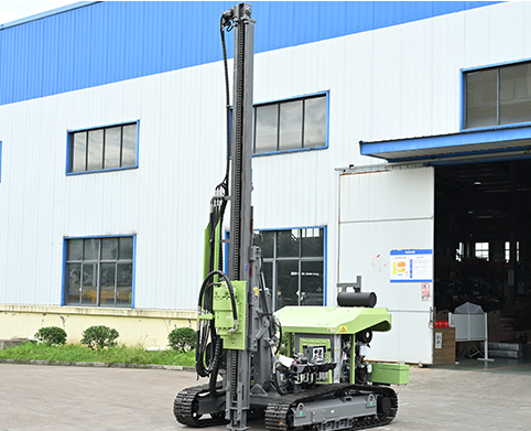 Instalație de foraj hidraulic fotovoltaic separat