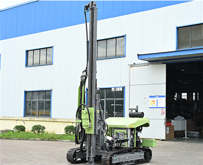 Instalație de foraj hidraulic fotovoltaic separat